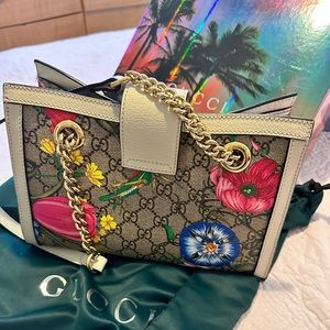 Gucci authentic GG floral shoulder bag
